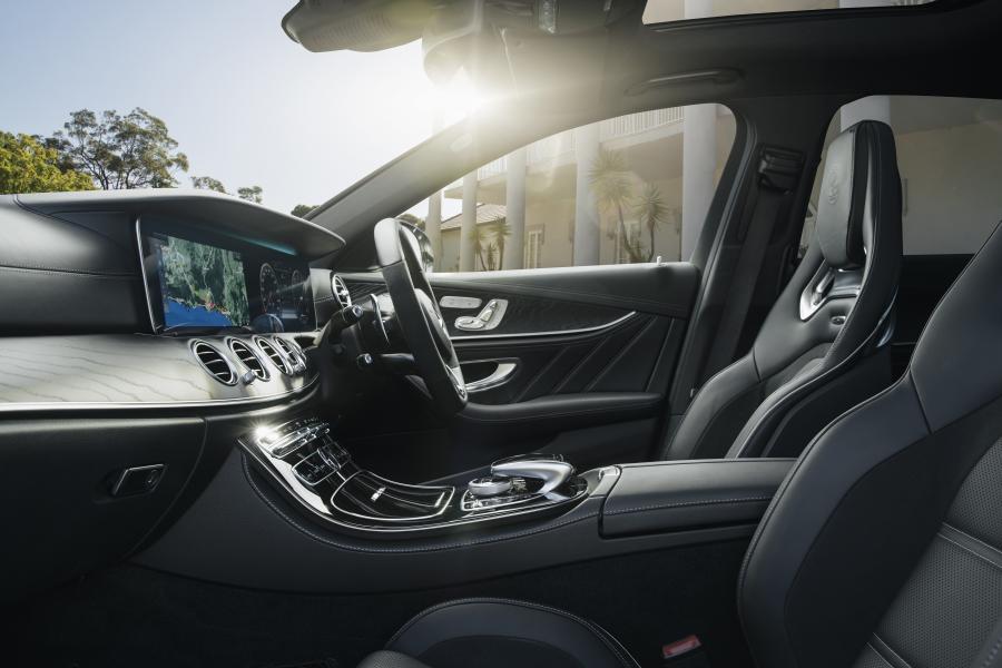 Интерьер Mercedes-AMG E63 S 4Matic+ 2017 года  (AU) (фото 10 из 40)